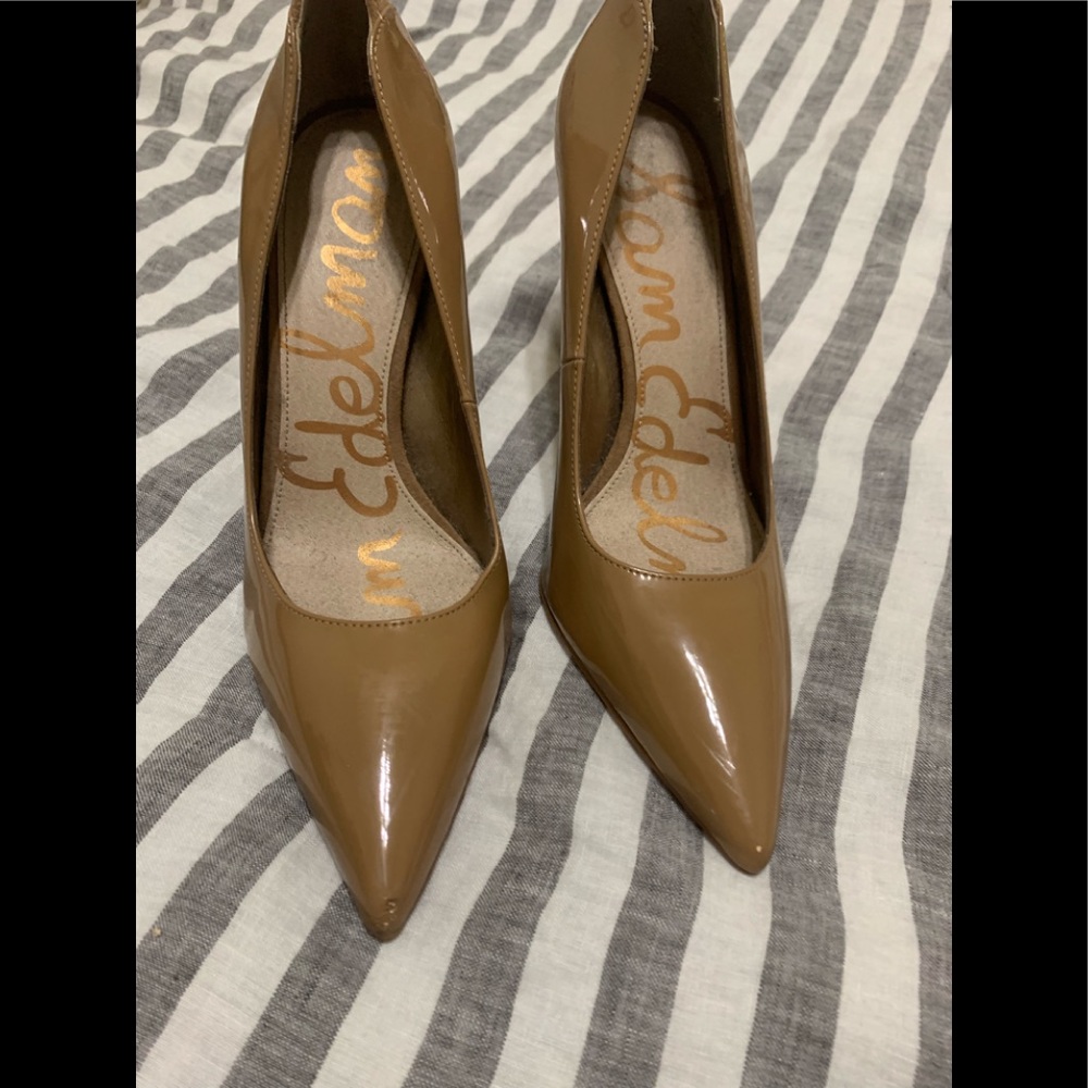 Sam Edelman Nude Pointed Toe Heel / Pump